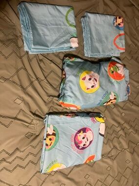 Adopt Me Full Size Sheet Set